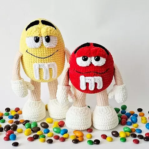 Конфеты M&M's крючком. Схема вязания 2шт